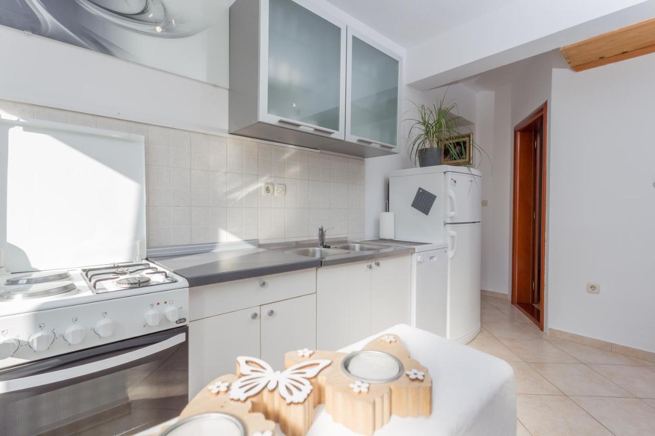 Apartman Lucy Хвар Екстер'єр фото