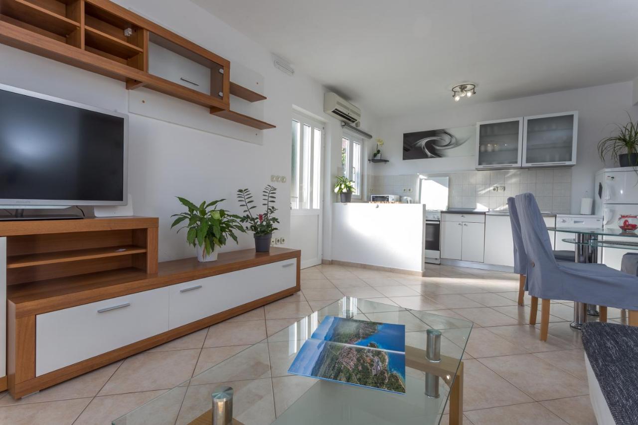 Apartman Lucy Хвар Екстер'єр фото