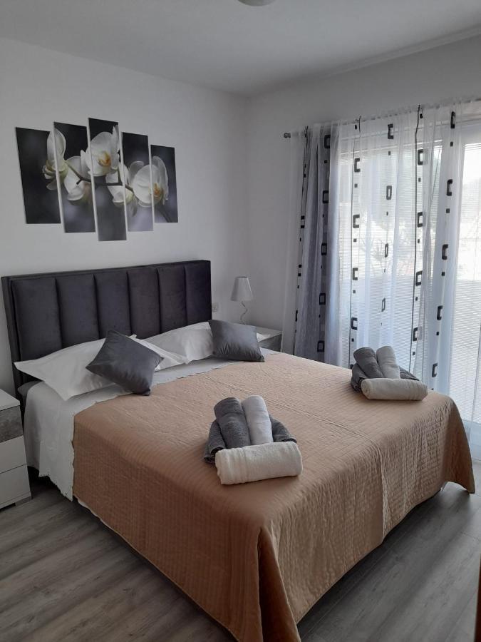 Apartman Lucy Хвар Екстер'єр фото